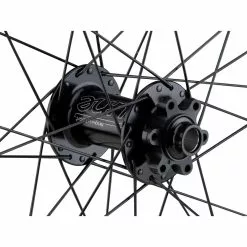 Tune Race 23 Boost Disc 6-Loch 29" Laufradsatz -Fulcrum-Laden 342171