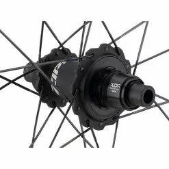 ZIPP 202 NSW Carbon Tubeless Disc Center Lock Laufradsatz -Fulcrum-Laden 347403