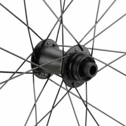 ZIPP 404 Firecrest® Carbon Tubeless Disc Center Lock Laufradsatz 9 ZIPP 404 Firecrest® Carbon Tubeless Disc Center Lock Laufradsatz -Fulcrum-Laden 393874