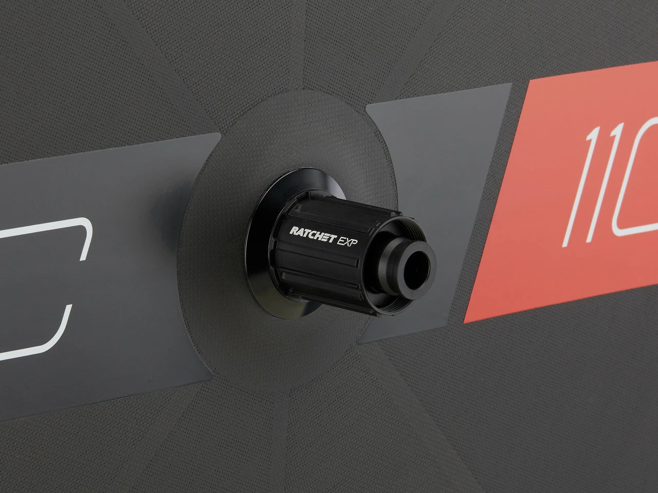 Dt-swiss ARC 1100 DICUT Carbon Disc Center Lock 28" Scheibenlaufrad 2 Dt-swiss ARC 1100 DICUT Carbon Disc Center Lock 28" Scheibenlaufrad – Bild 2