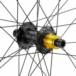 Tune Race 30K4 Endurance Boost Disc Center Lock 29" Laufradsatz -Fulcrum-Laden 429992