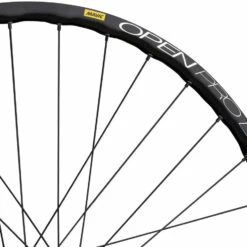 Delux 12 + Open Pro UST Disc + Sapim Race 28" Laufrad 6 Delux 12 + Open Pro UST Disc + Sapim Race 28" Laufrad -Fulcrum-Laden 210125