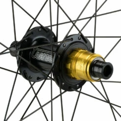 Tune Crosser Alu Disc Endurance Center Lock 28" Laufradsatz -Fulcrum-Laden 374076