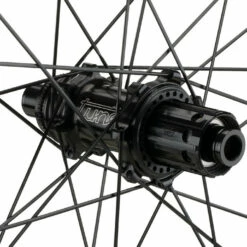 Tune Schwarzbrenner 45 Disc Skyline Center Lock Carbon 28" Laufradsatz 16 Tune Schwarzbrenner 45 Disc Skyline Center Lock Carbon 28" Laufradsatz -Fulcrum-Laden 374137