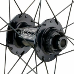 Tune TSR22 Disc Center Lock 28" Laufradsatz Modell 2021 -Fulcrum-Laden 388789