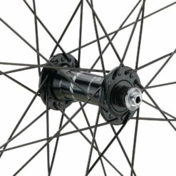 Race Shimano 105 DT Swiss R 460 28" Laufradsatz -Fulcrum-Laden 396205