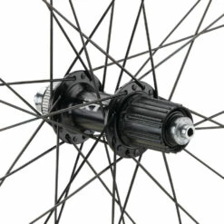 Urban Shutter Precision / XT V-Brake DT Swiss 535 28" Laufradsatz -Fulcrum-Laden 396820