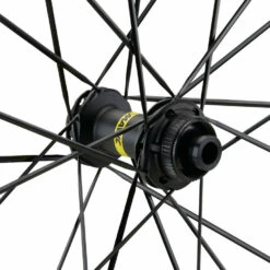 Mavic Cosmic SLR 65 Disc Center Lock Carbon Laufradsatz 9 Mavic Cosmic SLR 65 Disc Center Lock Carbon Laufradsatz -Fulcrum-Laden 409300