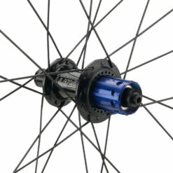 Tune TSR35 Felgenbremse 28" Laufradsatz 10 Tune TSR35 Felgenbremse 28" Laufradsatz -Fulcrum-Laden 430955