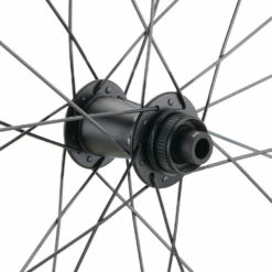 ZIPP 202 Firecrest® Carbon Tubeless Disc Center Lock Laufradsatz -Fulcrum-Laden 475439