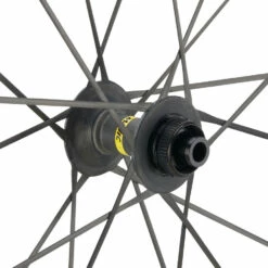 Mavic Cosmic Ultimate UST Disc Center Lock Carbon Laufradsatz 10 Mavic Cosmic Ultimate UST Disc Center Lock Carbon Laufradsatz -Fulcrum-Laden 484856
